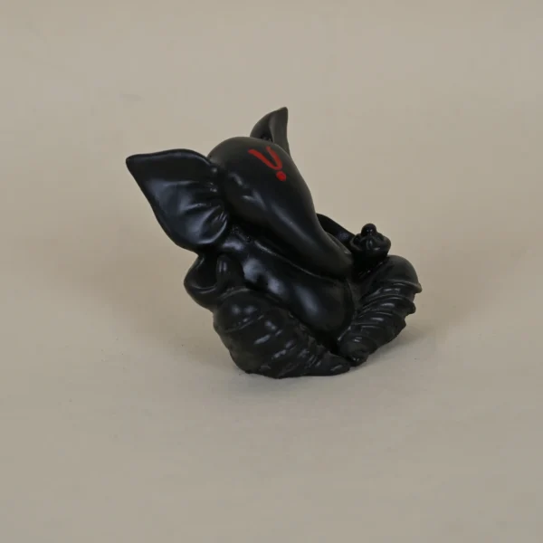 Ganesh Idol (Black)