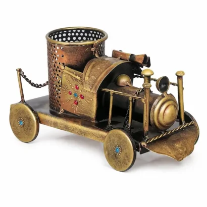 Train engine design desk decor pen holder