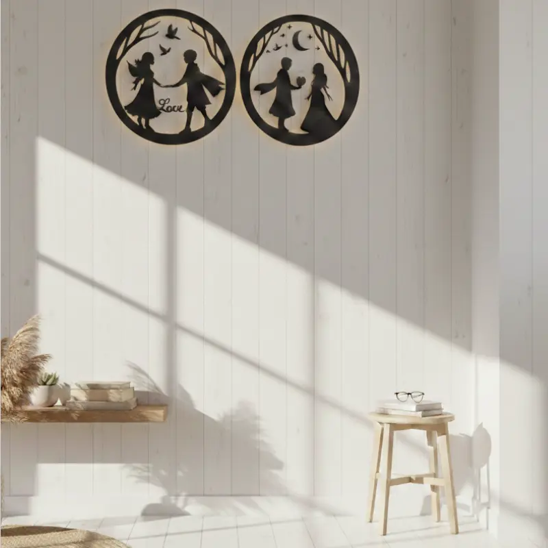 Love Theme Round Wall Hanging Decoration